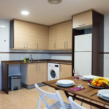 Lovely 2 Bedroom Terrace Wifi Parking Ac Heating Attic Valencia Ngoại thất bức ảnh