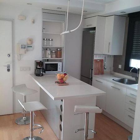 Lovely 2 Bedroom Terrace Wifi Parking Ac Heating Attic Valencia Ngoại thất bức ảnh