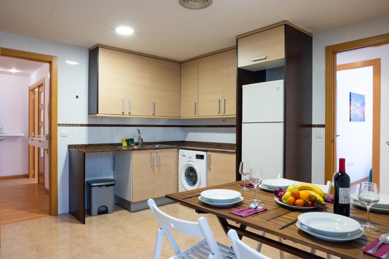 Lovely 2 Bedroom Terrace Wifi Parking Ac Heating Attic Valencia Ngoại thất bức ảnh